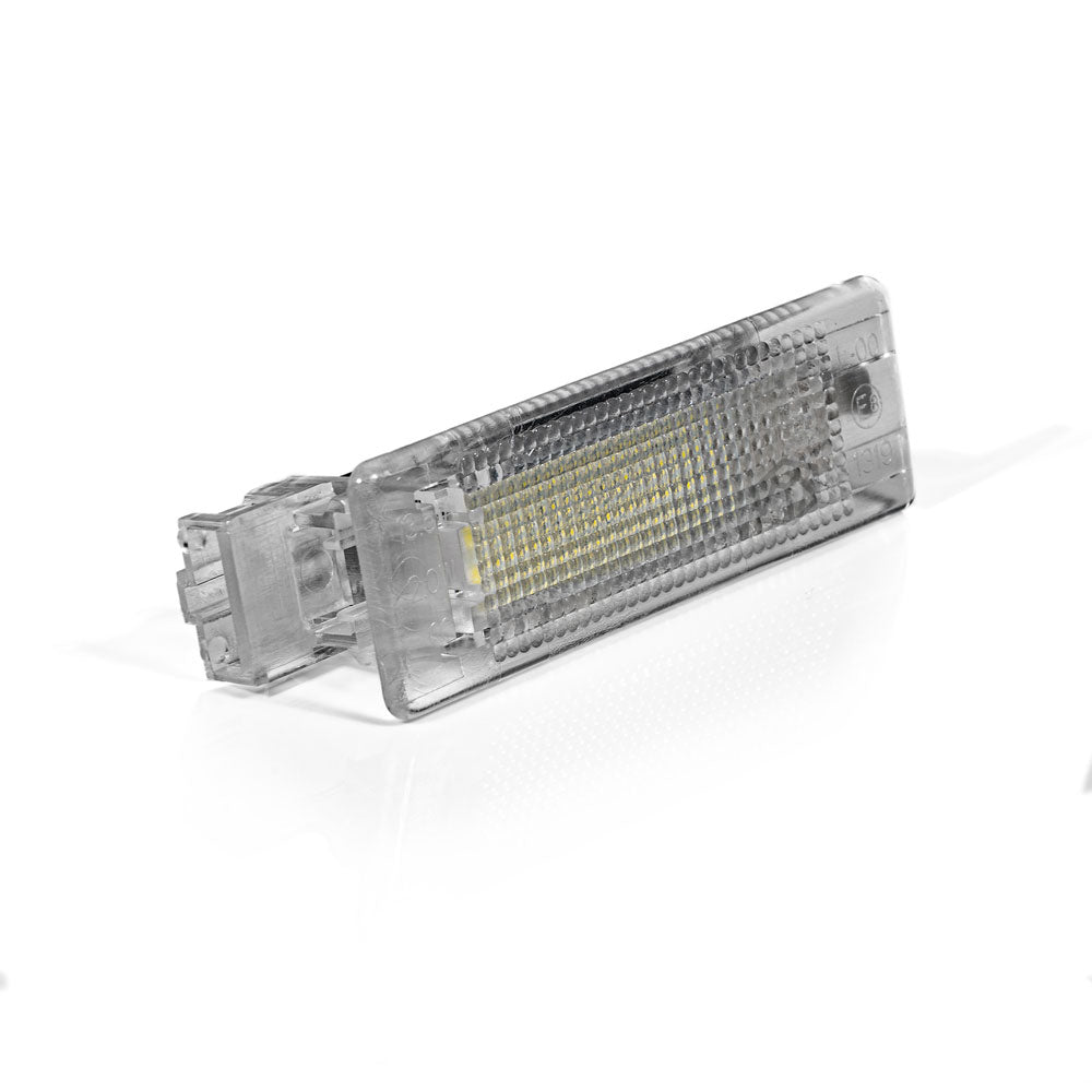 VW Golf Mk5/6/7/7.5 Boot LED