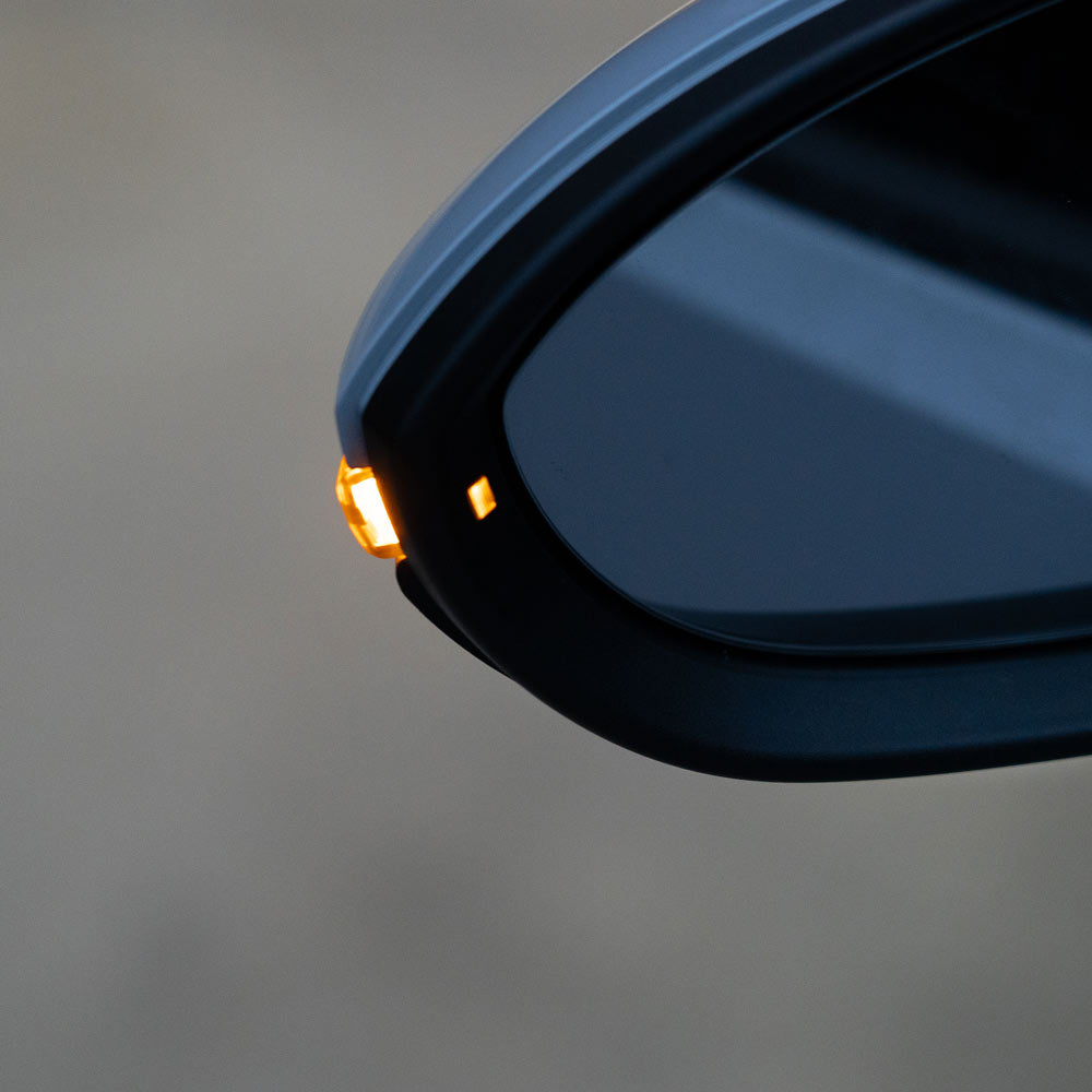 Dynamic Mirror LED - For MK7